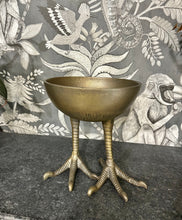 Load image into Gallery viewer, Bowl on chicken leggs - metal - gold antique - Ø20 H24cm
