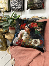 Load image into Gallery viewer, Cushion Cover Velvet &quot;Tourmente&quot; 50x50 Voglio Bene Textiles Voglio Bene 
