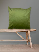 Load image into Gallery viewer, Cushion Cover Velvet Moss 50x50 LA86 Textiles Vanilla Fly 
